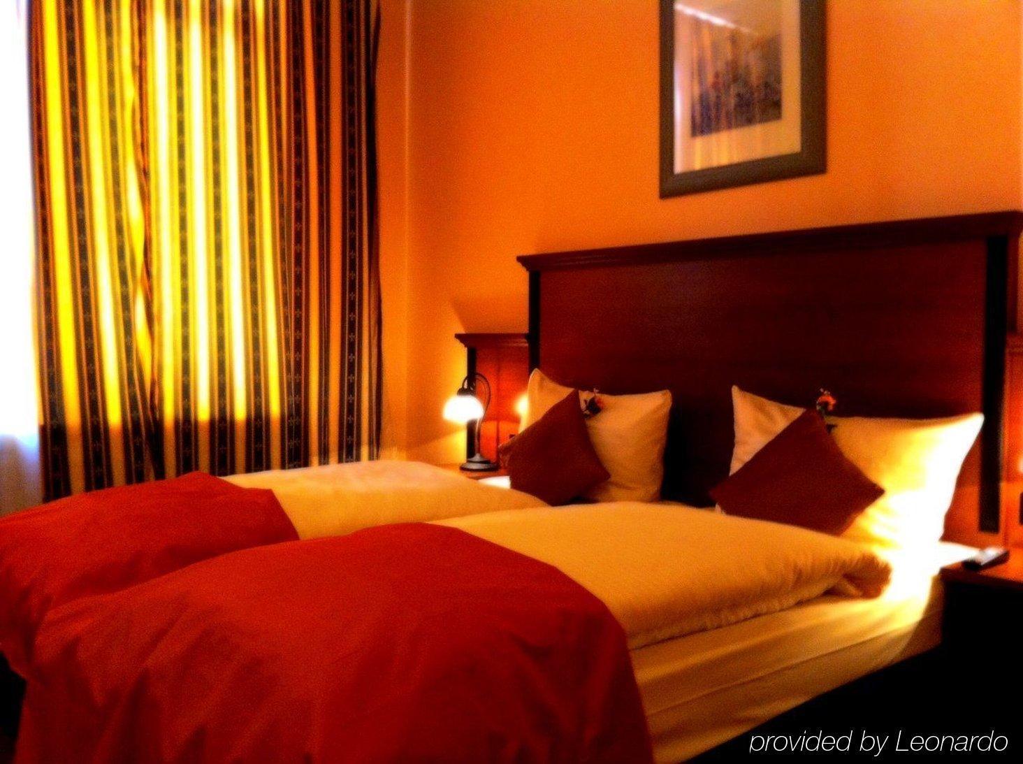 City Hotel West Франкфурт-на-Майні Номер фото