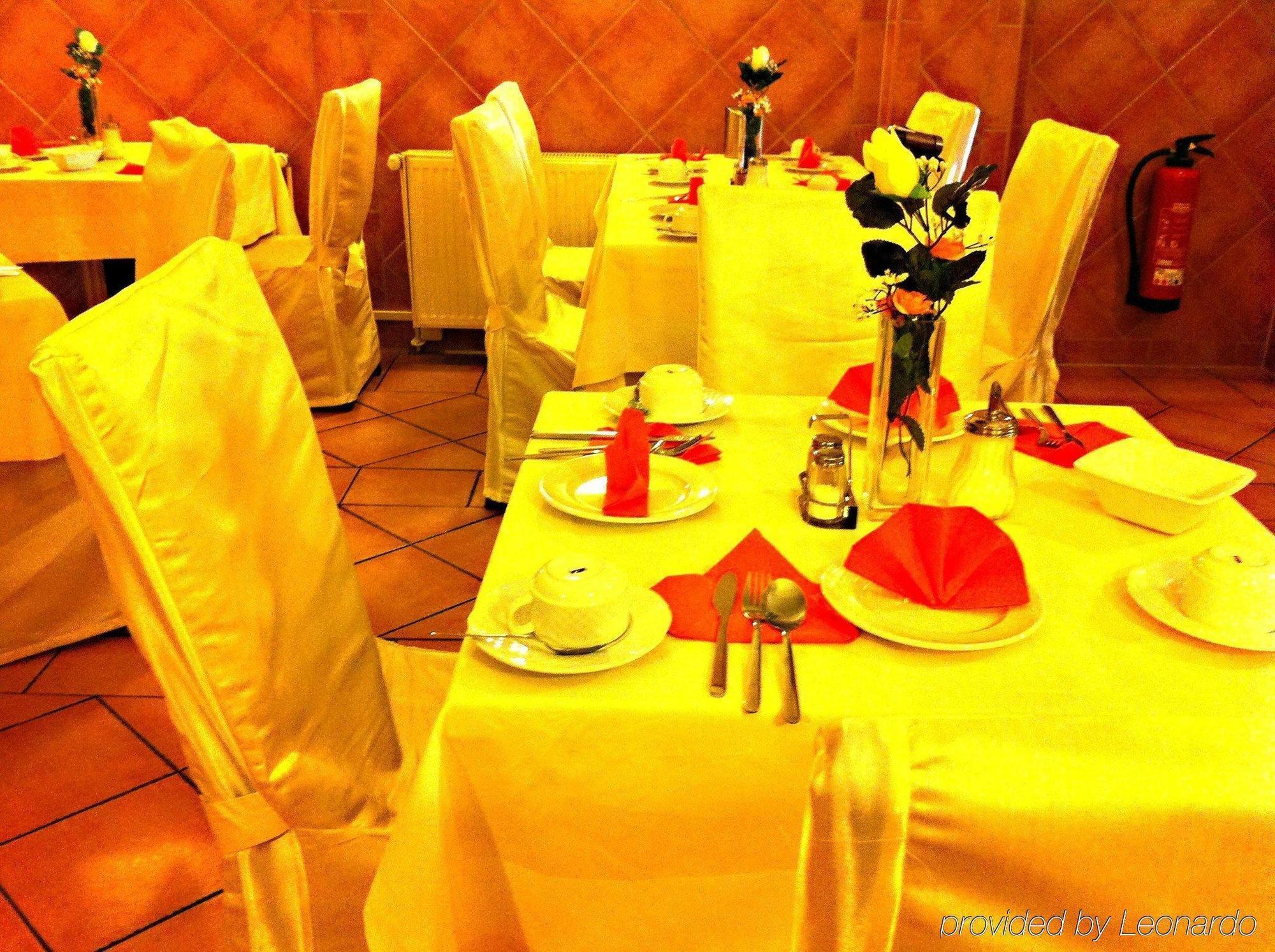 City Hotel West Франкфурт-на-Майні Екстер'єр фото